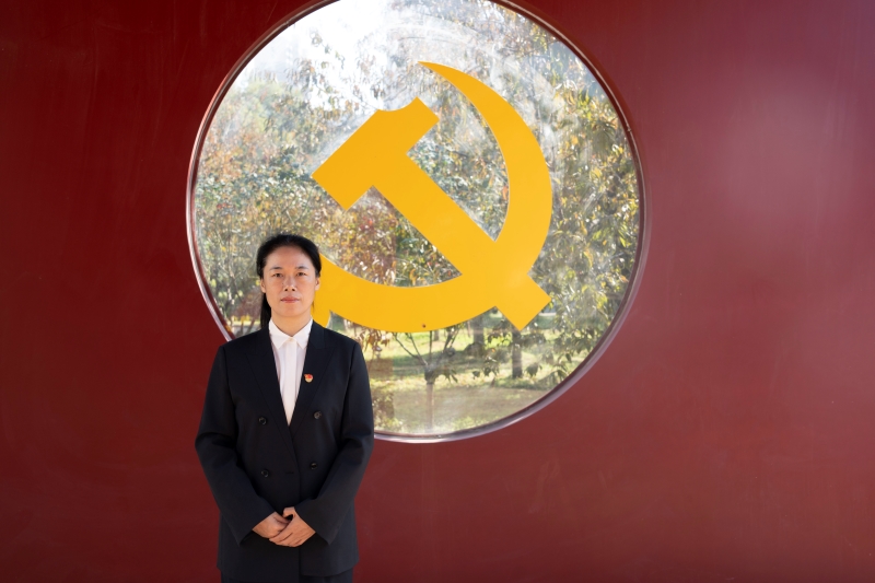 现代招就办支部李俊鸽.jpg 现代招就办支部李俊鸽.jpg