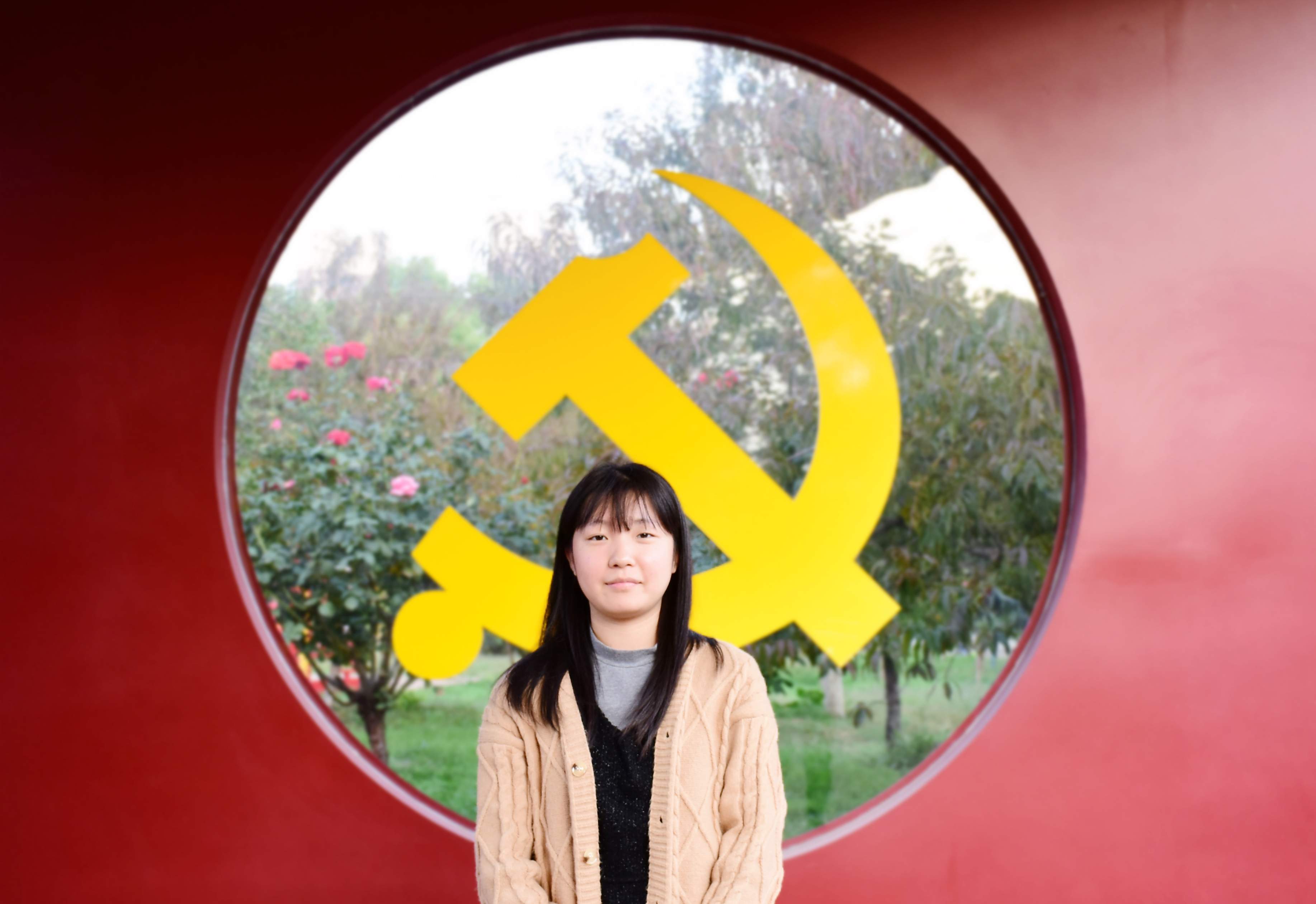 贾冰燕二十大2_副本.jpg 贾冰燕二十大2_副本.jpg